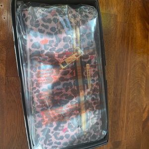 Travelon Anti-Theft wallet